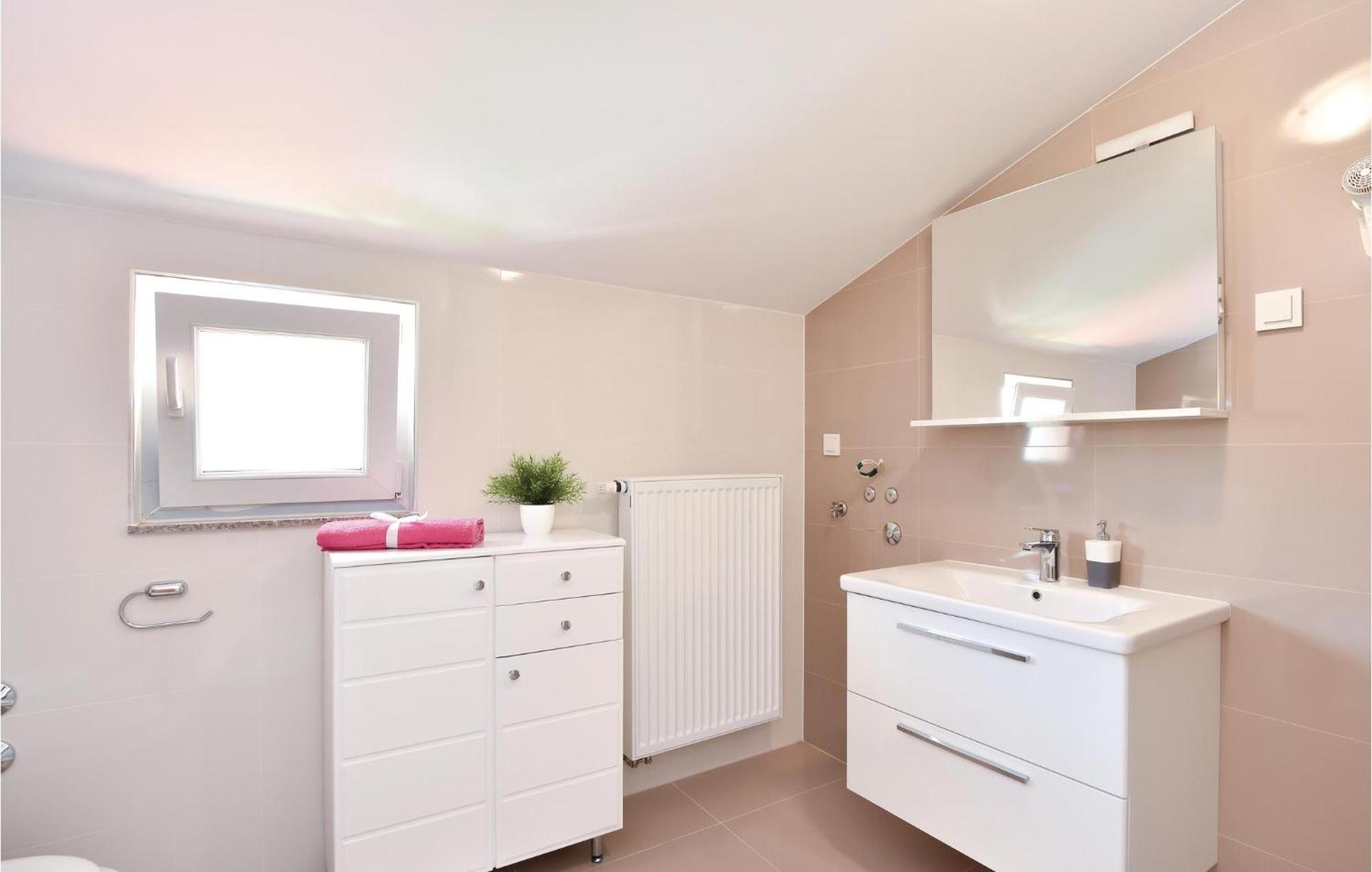 Nice Home In Grab With Wifi Экстерьер фото